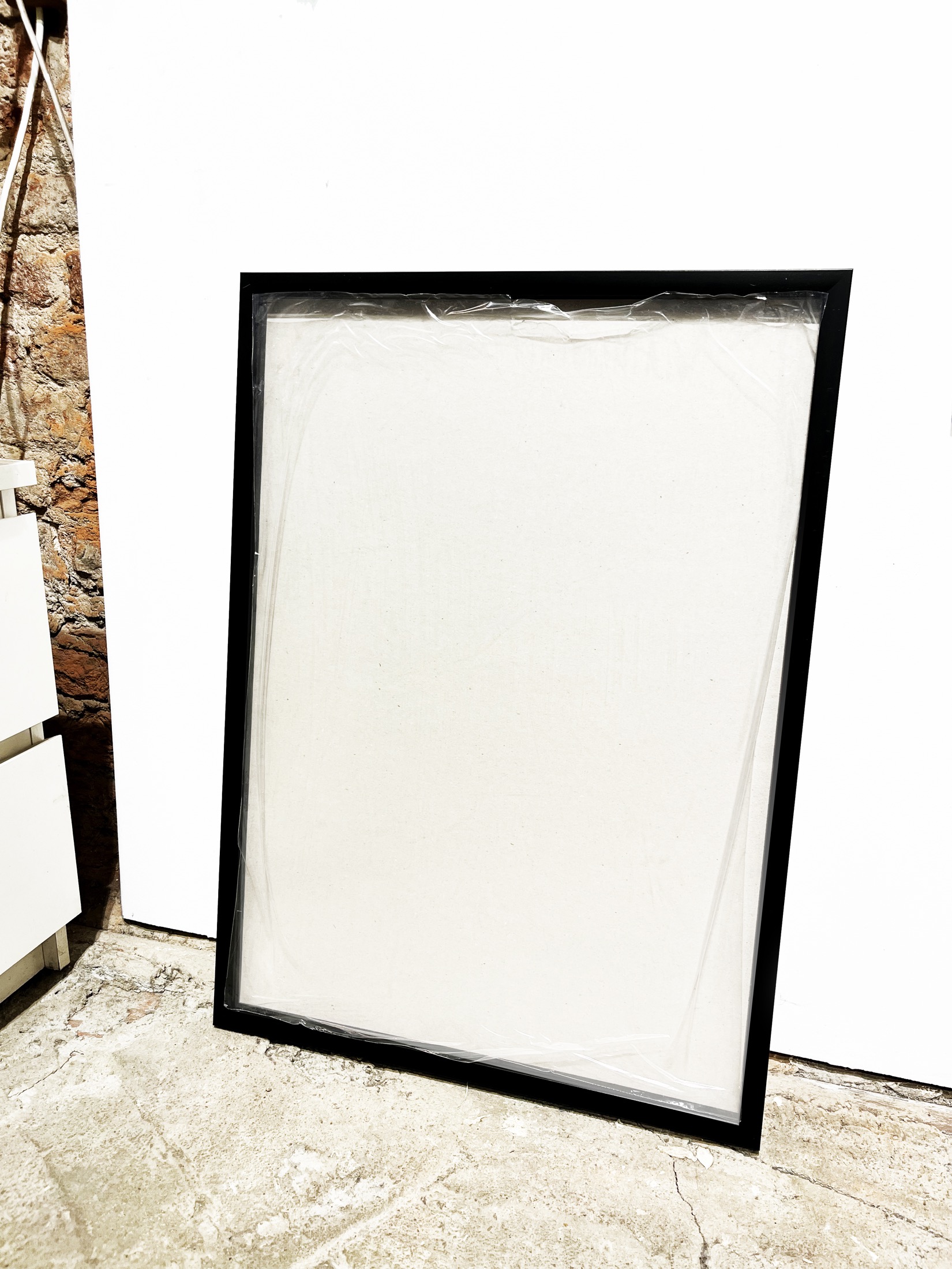 Рама 40х60 черная с отступом, пластик