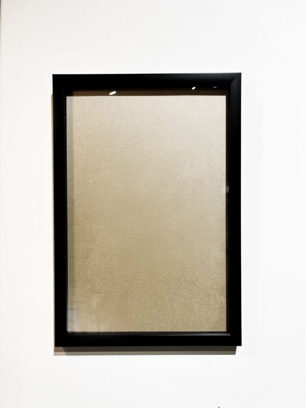 Рама 30х45 черная с отступом, пластик