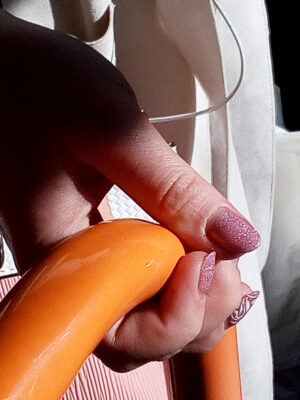 Денис Шулепов. A short reflection on value III. 30x40